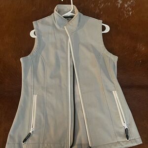 Roper Grey Sleeveless Zip-Up Vest